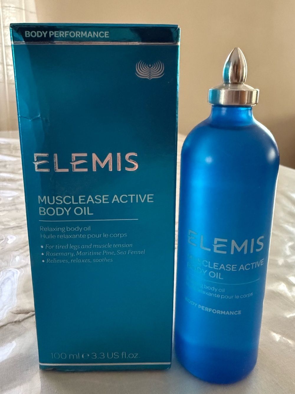ELEMIS Blue Musclease Active Body Oil Bottle & Box